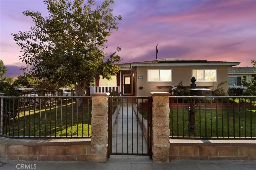 11131 Alburtis Avenue, Norwalk, California 90650, 3 Bedrooms Bedrooms, ,2 BathroomsBathrooms,Residential,For Sale,Alburtis,RS25172914