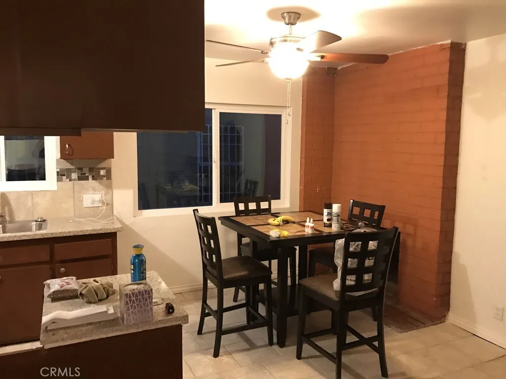 3887 S Van Ness Avenue, Los Angeles, California 90062 home-pic-10