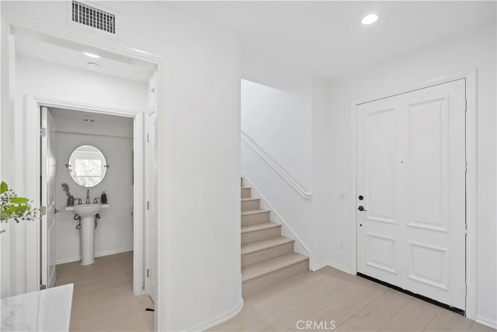 157 Rodeo, Irvine, California 92602 home-pic-8