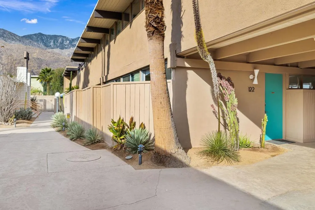 27-web-or-mls-8M4A1856