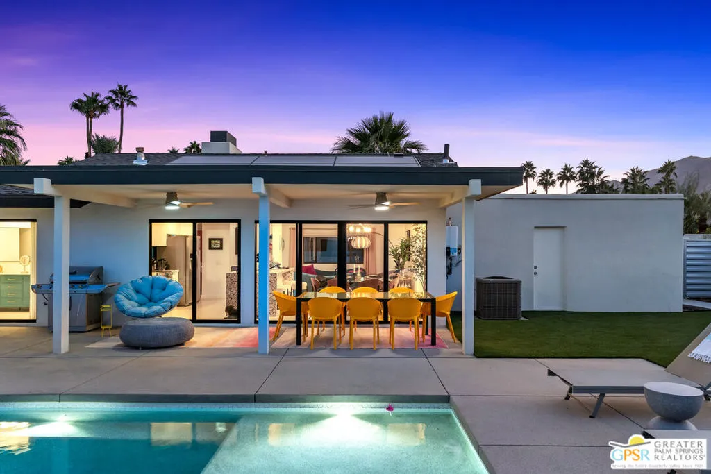 888 E El Conquistador, Palm Springs, California 92262 home-pic-62