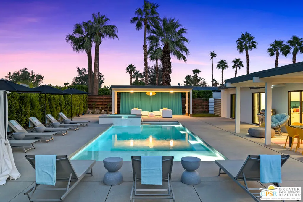 888 E El Conquistador, Palm Springs, California 92262 home-pic-65