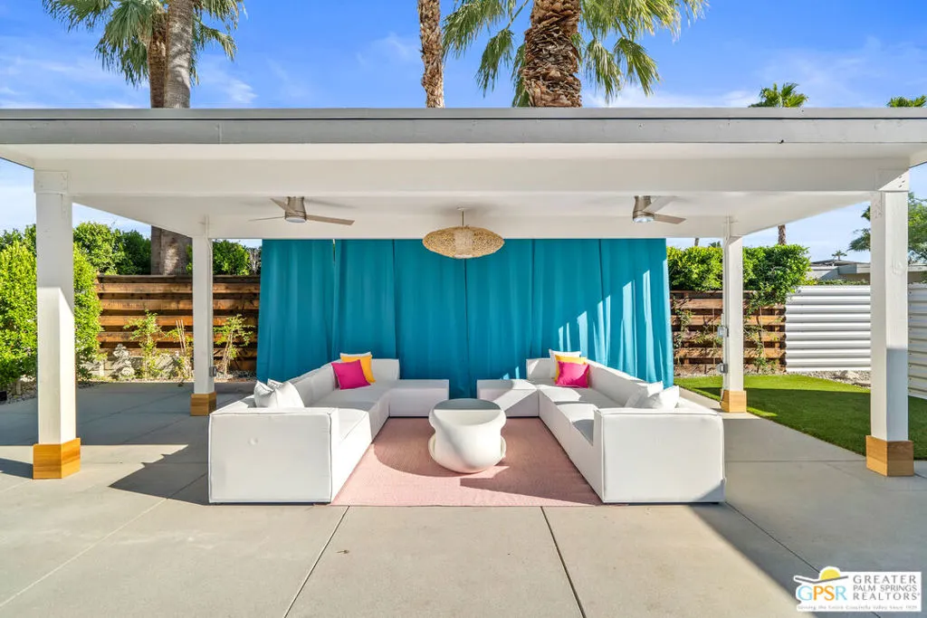 888 E El Conquistador, Palm Springs, California 92262 home-pic-49