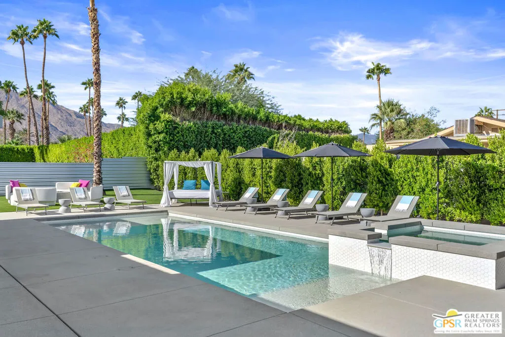 888 E El Conquistador, Palm Springs, California 92262 home-pic-38