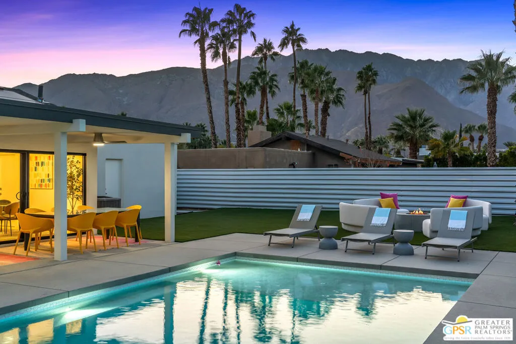 888 E El Conquistador, Palm Springs, California 92262 home-pic-61