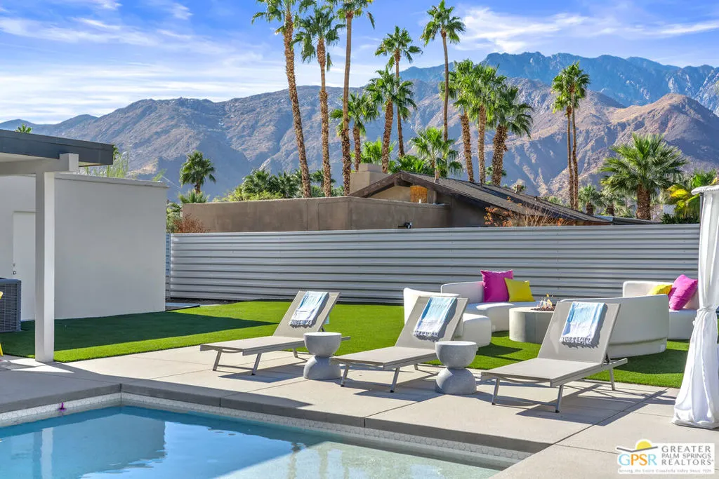 888 E El Conquistador, Palm Springs, California 92262 home-pic-41