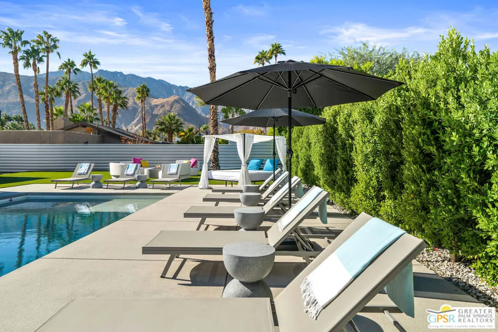 888 E El Conquistador, Palm Springs, California 92262 home-pic-52