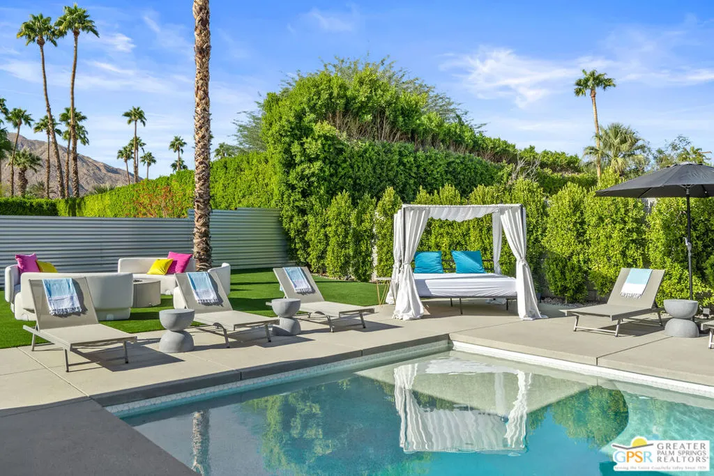 888 E El Conquistador, Palm Springs, California 92262 home-pic-48