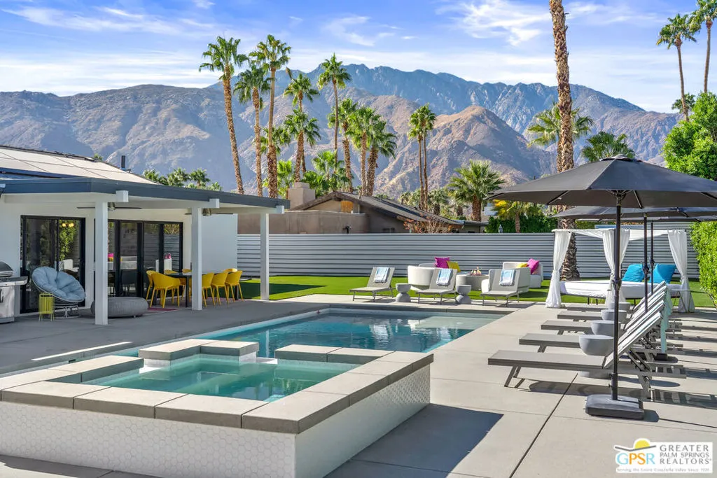 888 E El Conquistador, Palm Springs, California 92262 home-pic-39