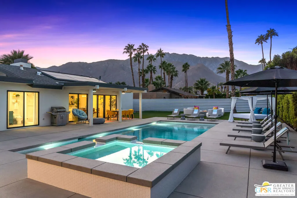 888 E El Conquistador, Palm Springs, California 92262 home-pic-60