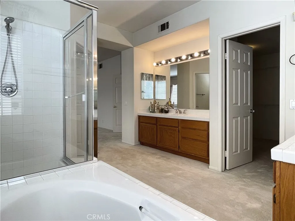 2nd floor master bath
