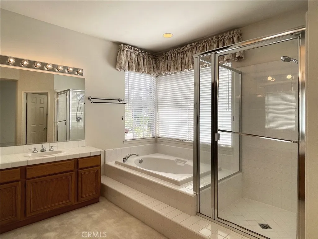 2nd floor master bath
