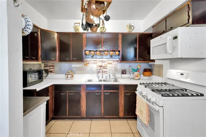 8012 Cottonwood Avenue, Hesperia, California 92345