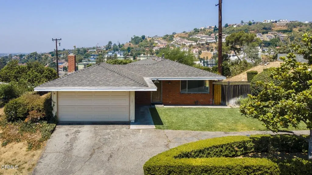 1301 S Bradshawe Avenue, Monterey Park, California 91754, 2 Bedrooms Bedrooms, ,2 BathroomsBathrooms,Residential,For Sale,Bradshawe,P1-23503