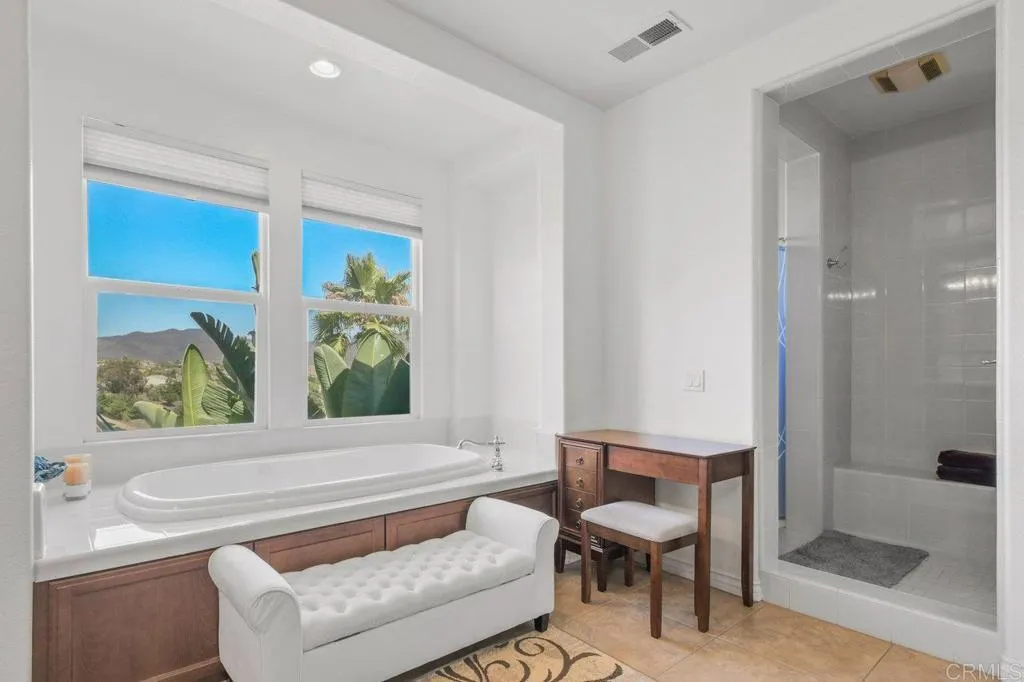 2917 Babbling Brook Road, Chula Vista, California 91914 home-pic-32