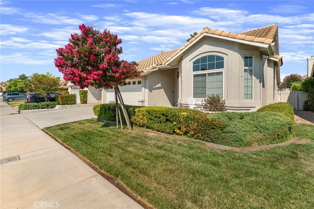 1173 Fairway Oaks Avenue, Banning, California 92220 home-pic-2