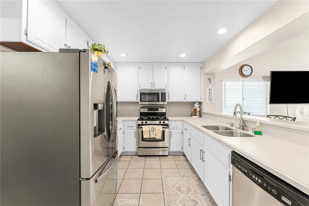 1173 Fairway Oaks Avenue, Banning, California 92220 home-pic-16
