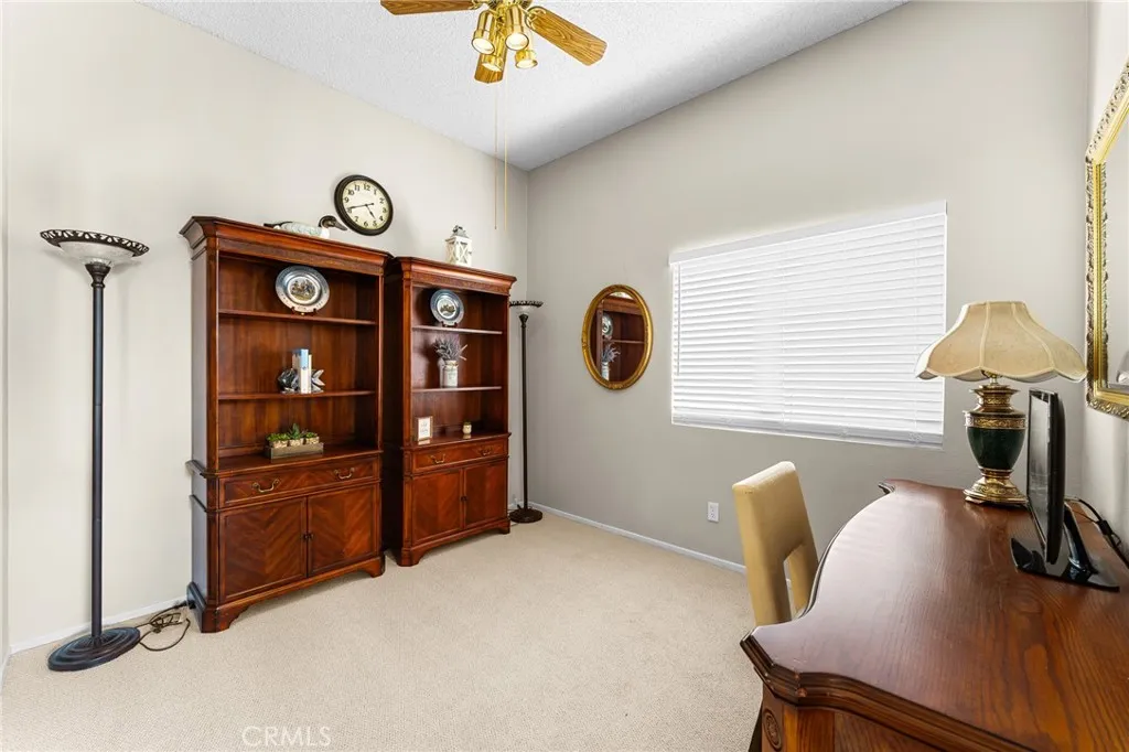 1173 Fairway Oaks Avenue, Banning, California 92220 home-pic-19