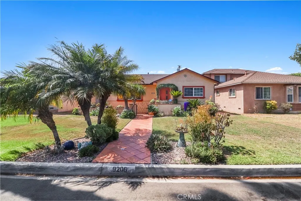 9206 Rendalia Street, Bellflower, California 90706, 3 Bedrooms Bedrooms, ,2 BathroomsBathrooms,Residential,For Sale,Rendalia,RS25169907