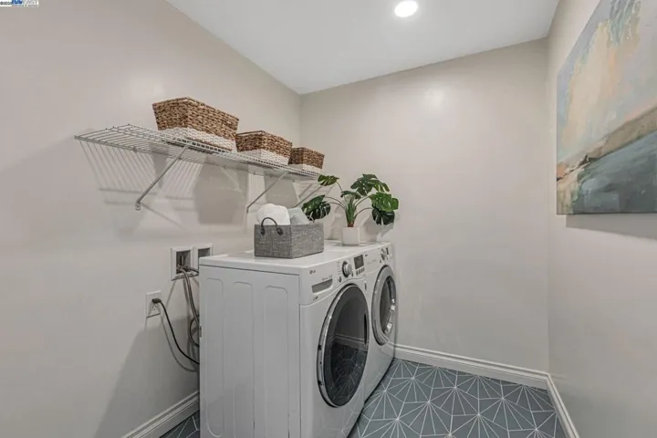 581 Kirk Ave, Sunnyvale, California 94085