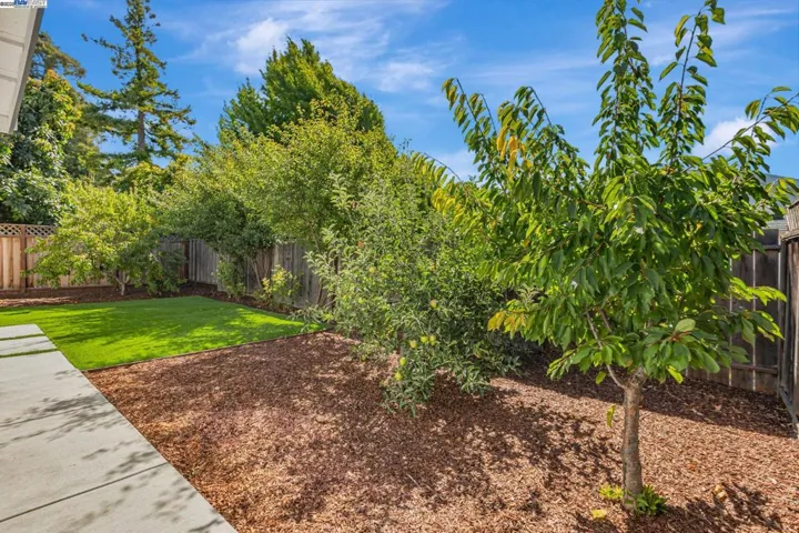 581 Kirk Ave, Sunnyvale, California 94085