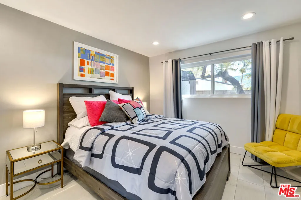 2146 N Blando Road, Palm Springs, California 92262 home-pic-26