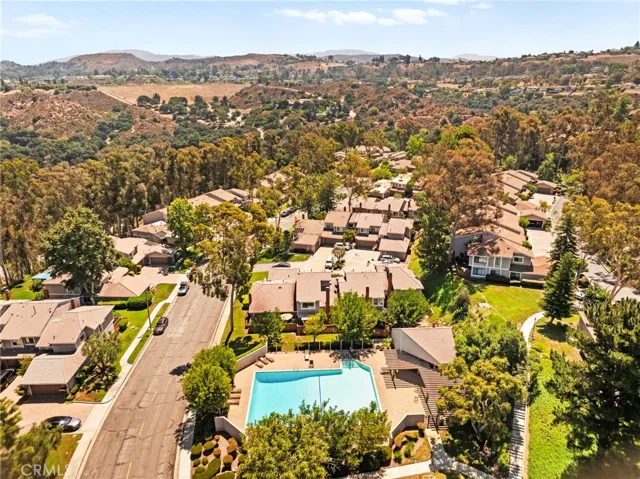 6519 E Camino Vista 4, Anaheim Hills, California 92807