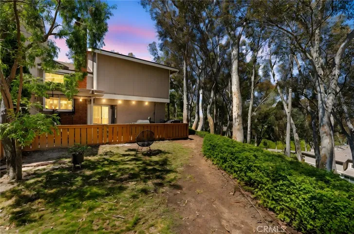 6519 E Camino Vista 4, Anaheim Hills, California 92807