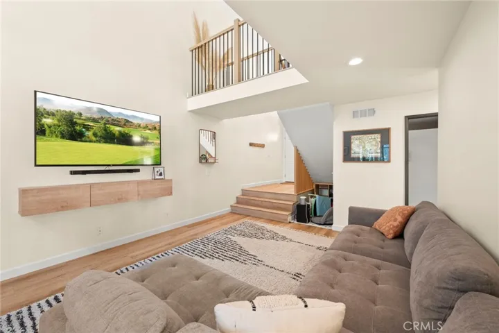 6519 E Camino Vista 4, Anaheim Hills, California 92807