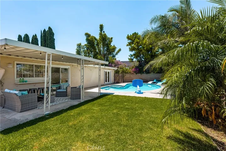 4353 E Bluewater Circle, Anaheim Hills, California 92807