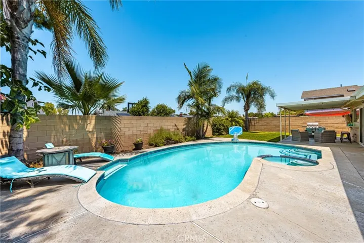 4353 E Bluewater Circle, Anaheim Hills, California 92807