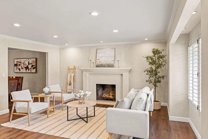 22820 Bravo Place, Salinas, California 93908