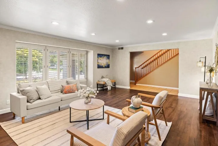 22820 Bravo Place, Salinas, California 93908