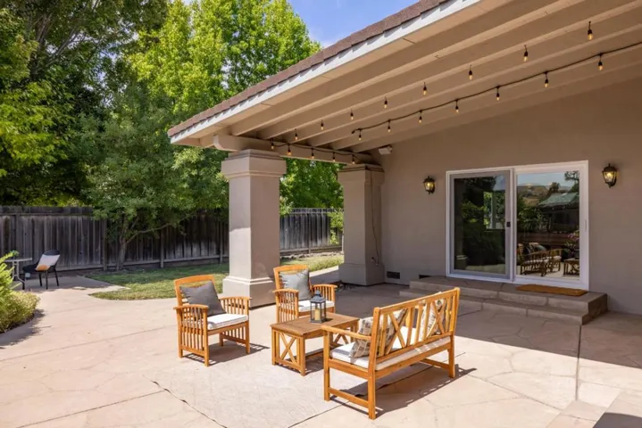22820 Bravo Place, Salinas, California 93908