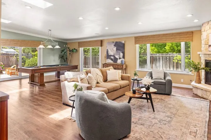 22820 Bravo Place, Salinas, California 93908
