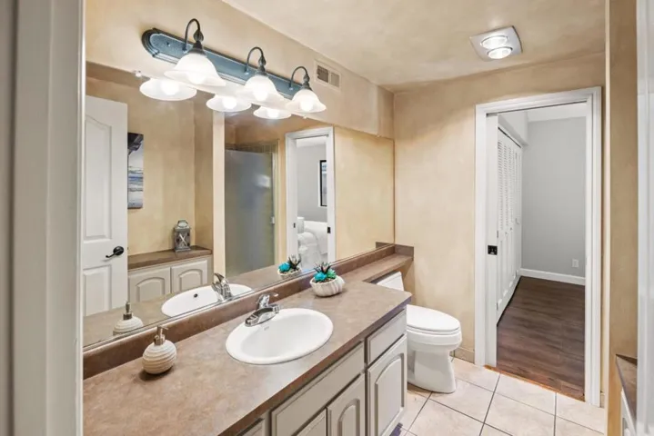 22820 Bravo Place, Salinas, California 93908