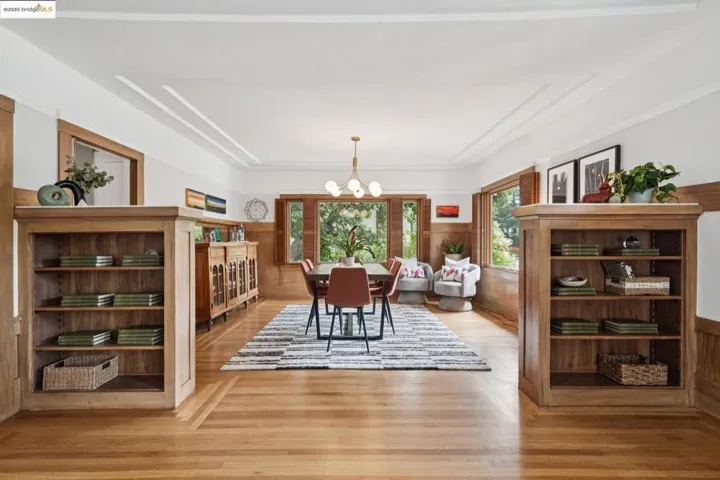 1778 Pleasant Valley Ave, Oakland, California 94611