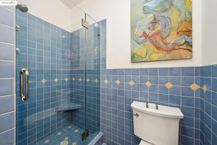 1778 Pleasant Valley Ave, Oakland, California 94611