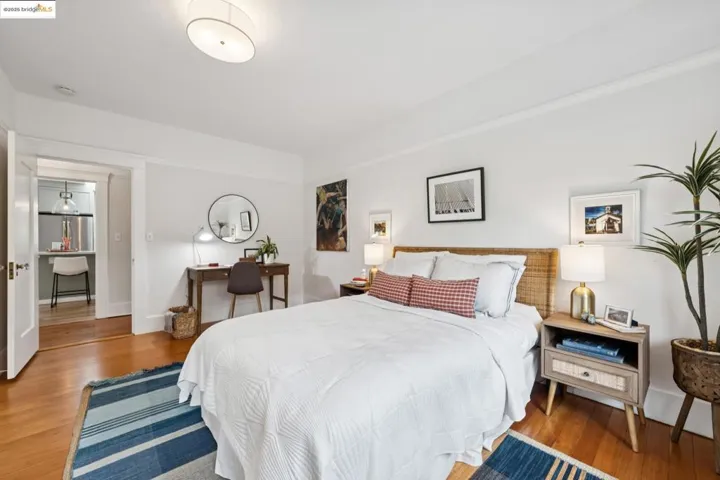 1778 Pleasant Valley Ave, Oakland, California 94611