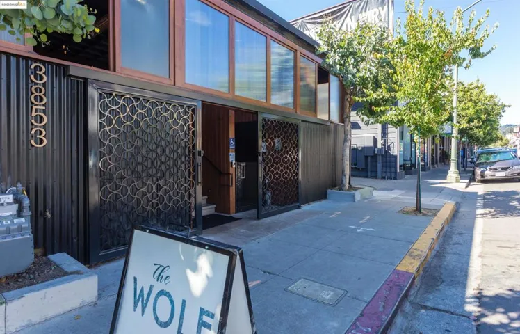 1778 Pleasant Valley Ave, Oakland, California 94611