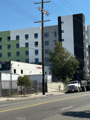 subject listing west side newer apart project