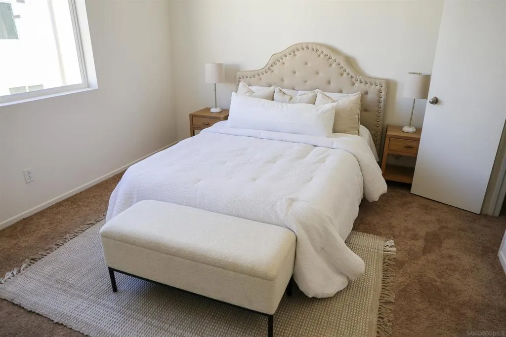 5282 Naranja Street 14, San Diego, California 92114 home-pic-19