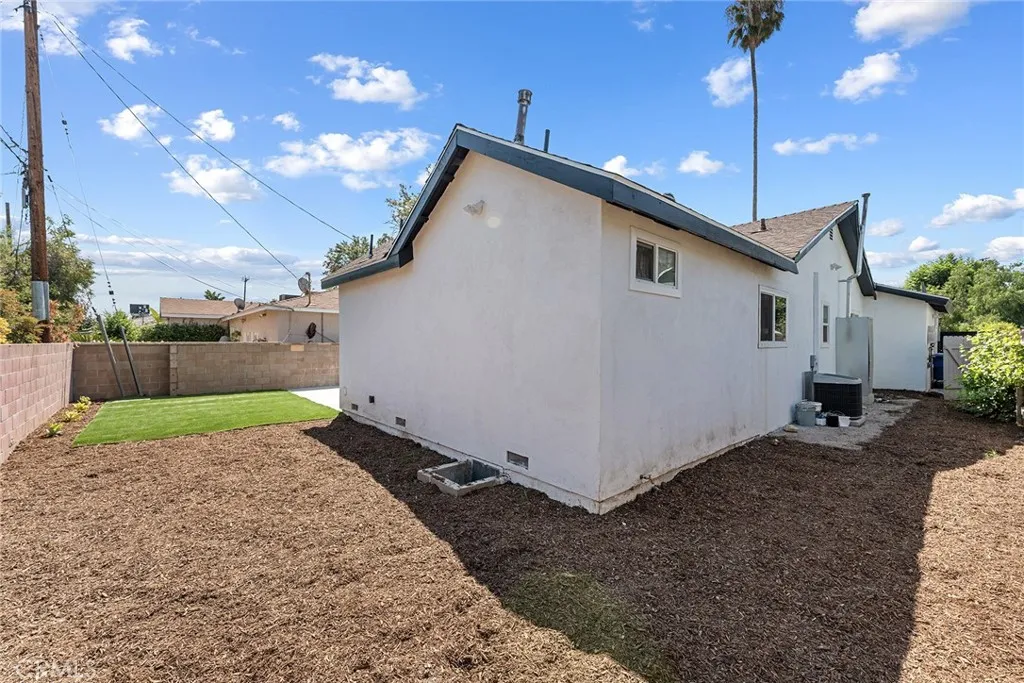 22723 Leonora Drive, Woodland Hills, California 91367 home-pic-34