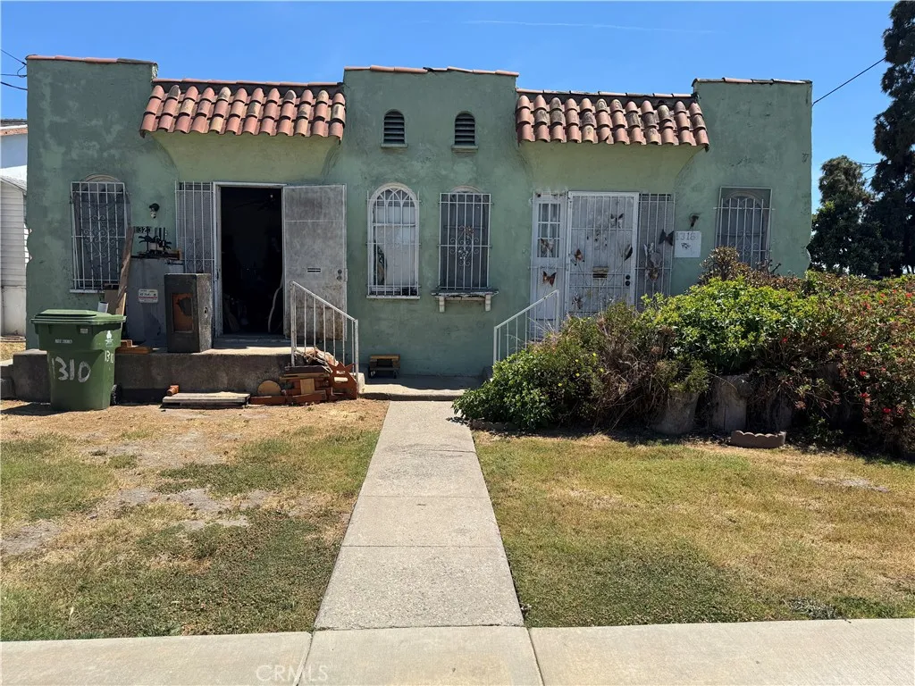 1318 E 110th Street, Los Angeles, California 90059 home-pic-0