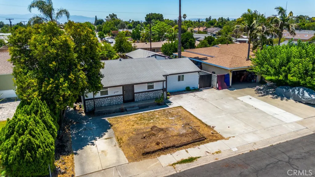 924 E H Street, Ontario, California 91764 home-pic-3