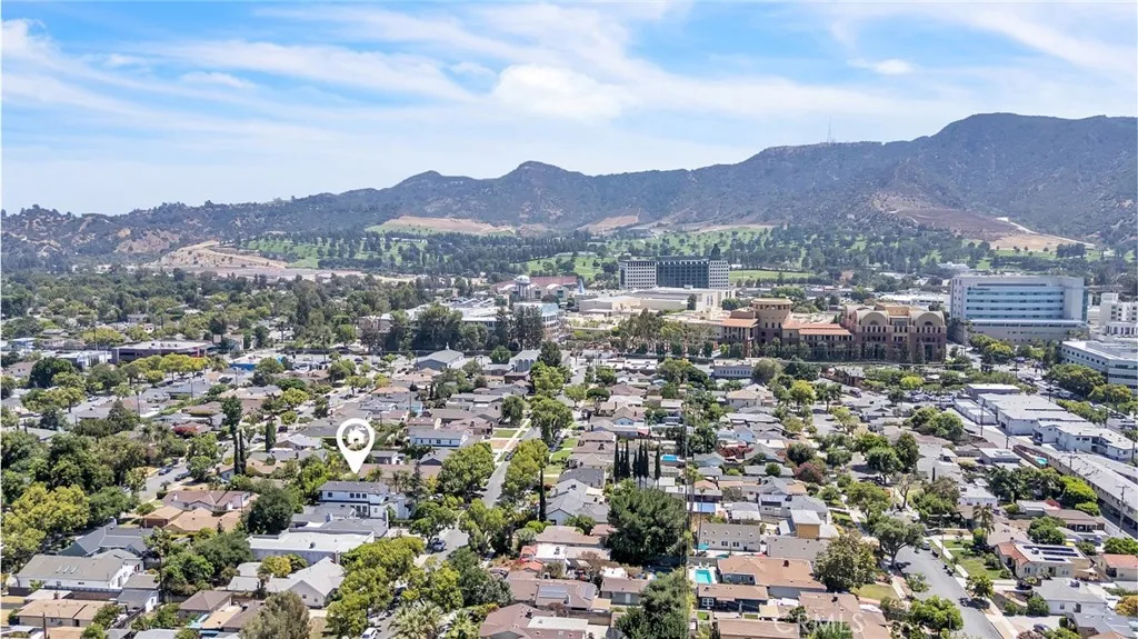 238 S Lincoln Street, Burbank, California 91506 home-pic-34