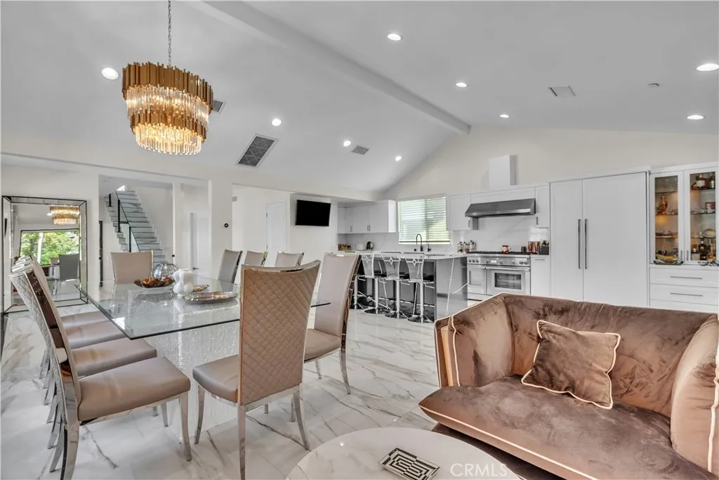 238 S Lincoln Street, Burbank, California 91506 home-pic-6