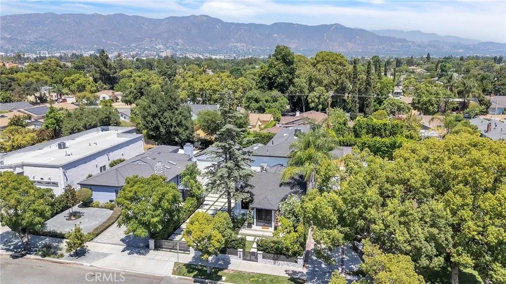 238 S Lincoln Street, Burbank, California 91506 home-pic-33