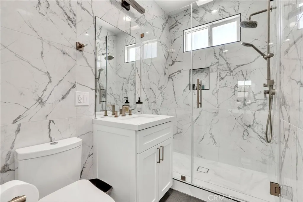 238 S Lincoln Street, Burbank, California 91506 home-pic-20