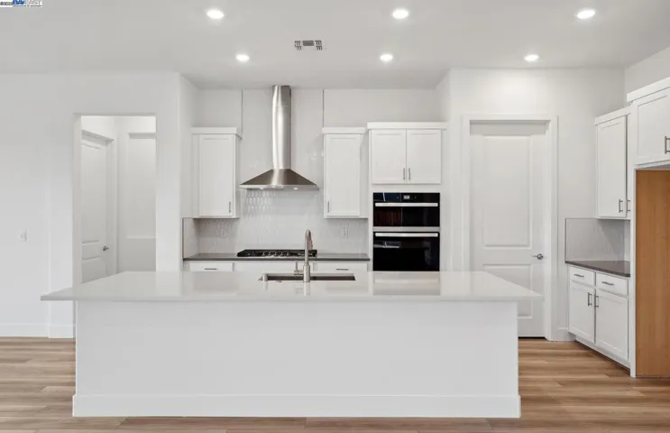 17702 Brightwood Avenue, Lathrop, California 95330